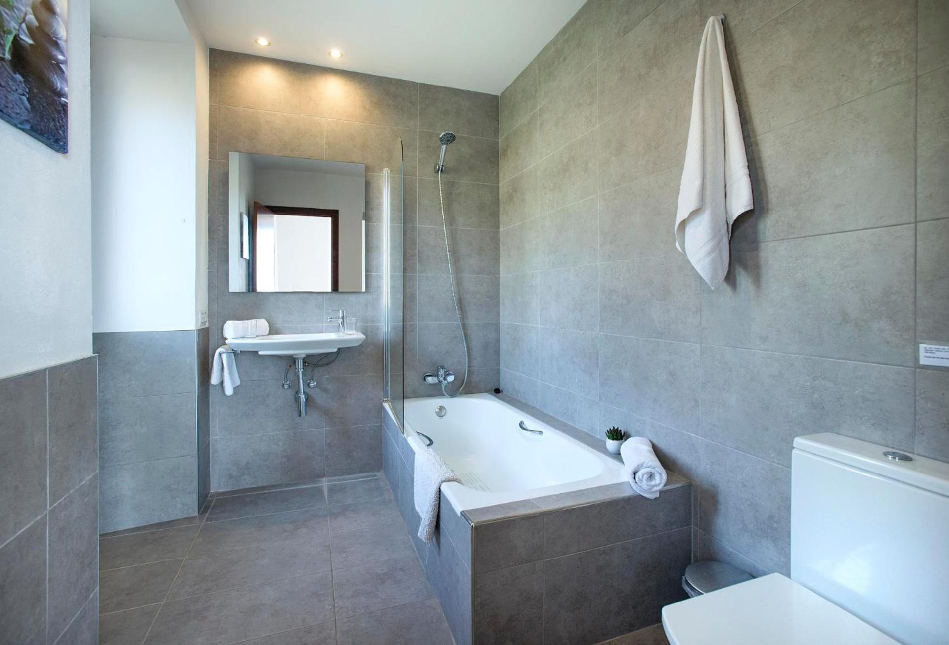 Villa Ses Cases Noves By Vintage Travel Banyalbufar